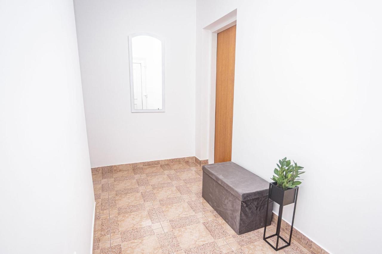 Apartments Veronika Trogir Exterior foto